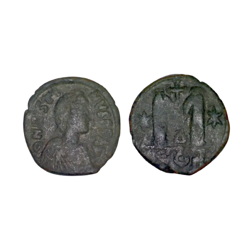 Follis Justin 1er (518-527), SB 62 Constantinople 4eme officine Follis Justin 1er (518-527), SB 62 Constantinople 4eme officine