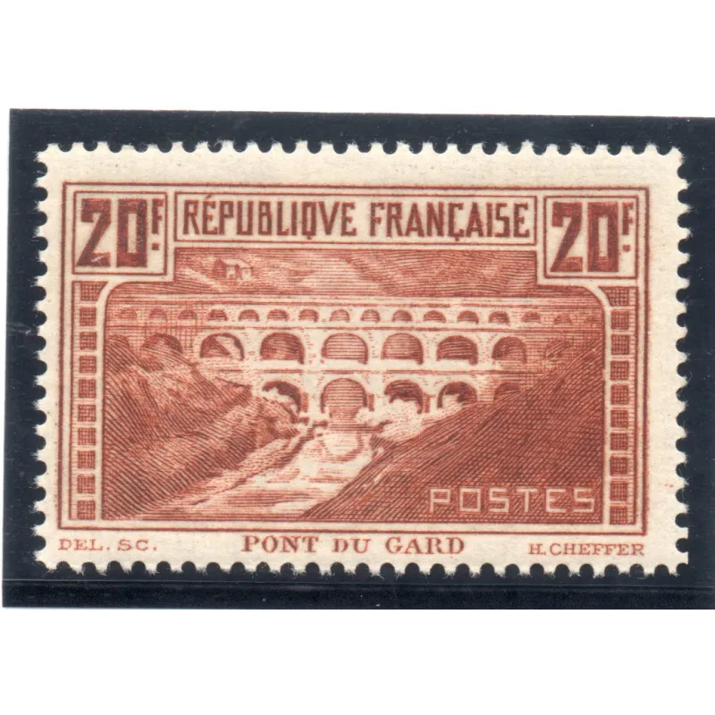 Timbre France Yvert No 262 Pont du Gard Type IIB neuf ** Timbre France Yvert No 262 Pont du Gard Type IIB neuf **