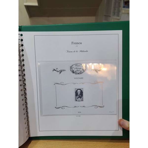 1 album complet yvert et tellier trésors de la philatélie avec tous les feuillets de 2014 à 2018