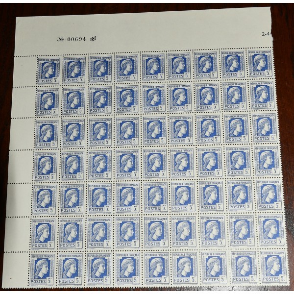 1 fragment de feuille de 63 Timbres de France 645 marianne d'Alger neufs**