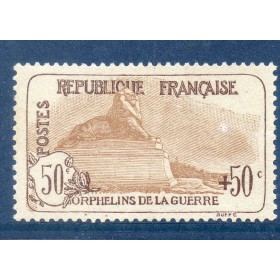 Timbre France Yvert No 153 Orphelin de la Guerre brun clair neuf ** signé Calves