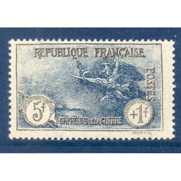 Timbre France Yvert No 232 orphelins de la guerre neuf ** avec un pli angle