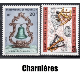 Timbre Saint Pierre et Miquelon 417-418 Musée de l'ile neuf* 1971