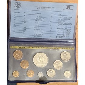 Coffret FDC Fleur de coin France 1980 pièces de monnaies en Franc