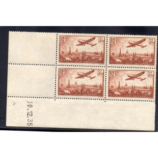 Bloc de 4 coin daté du timbre France Poste Aérienne Yvert 13 avion survolant Paris 2.50f Rose neuf **