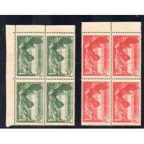 Bloc de 4 des timbres France Yvert No 354-355 Victoire de Samothrace neuf * gomme altérée