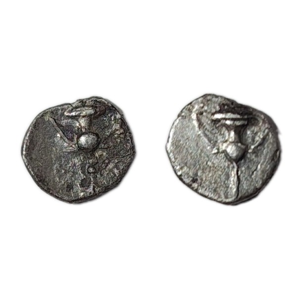 Calabre, Tarente obole argent (-280 à -228) Kantharos