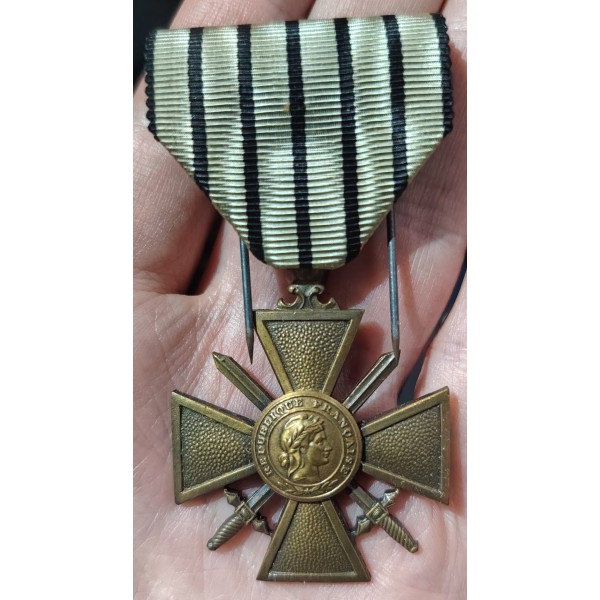Médaille Croix de guerre Vichy avec ruban 1939