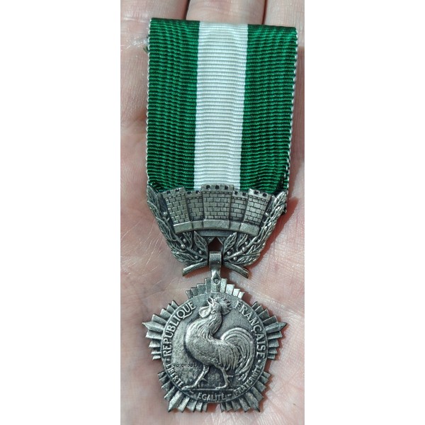 medaille des Collectivités Locales avec ruban