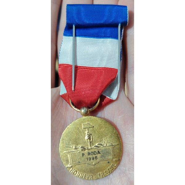 Medaille vermeil Honneur et travail 1996 avec ruban et rosette