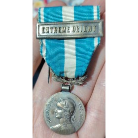 Médaille Coloniale Extreme orient avec ruban et barrette