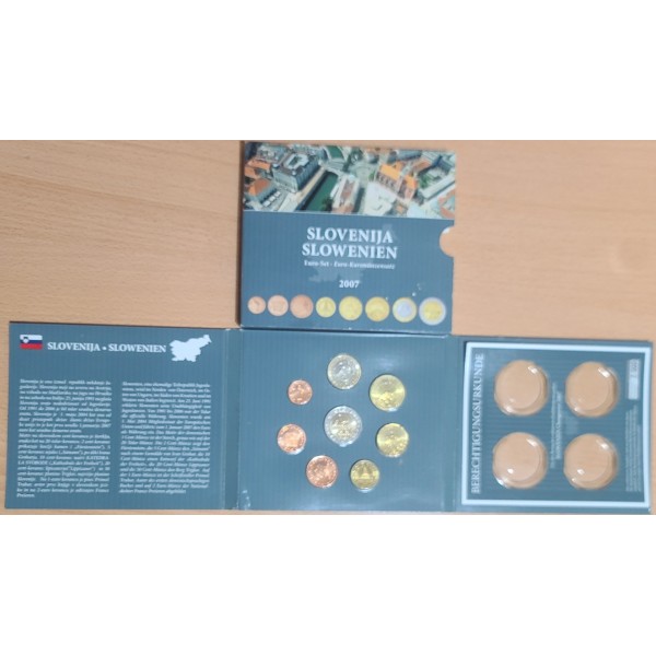 Coffret BU Slovénie 2007 - série des 8 pièces euros