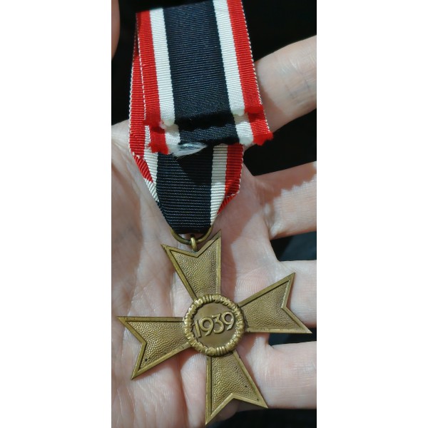 Médaille Allemagne Croix du Mérite de guerre, 1939 sans glaive