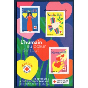Bloc feuillet F5919, Croix-Rouge "L'humain au cœur de tout", Neuf