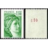 Timbre France Yvert No 2062a numéro rouge variété Type Sabine de roulette