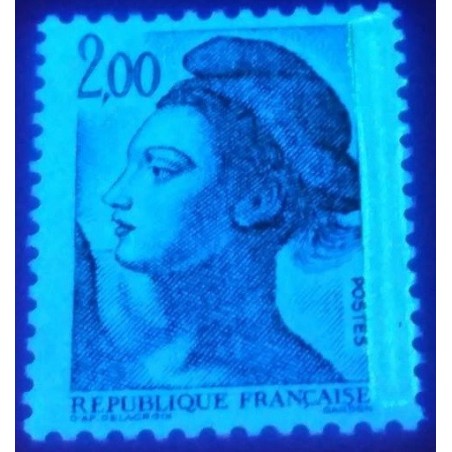 Timbre Yvert No 2188a une bande de phosphore variété  type marianne Liberté 2fr vert jaune