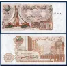 Algérie Pick N°135, TTB Billet de banque de 200 dinars 1983
