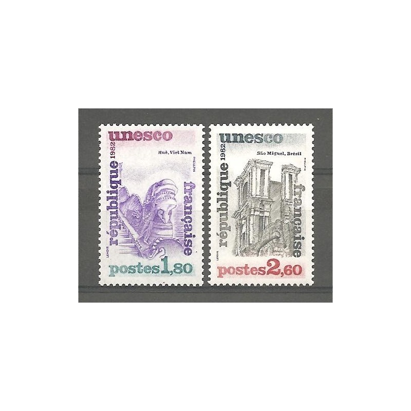 Timbres France Services Yvert 71-72 UNESCO, sites classés a proteger