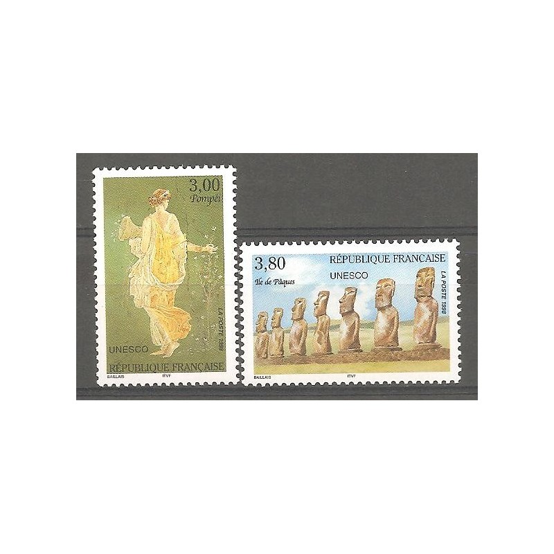 Timbres France Services Yvert 118-119 UNESCO, sites classés à protèger