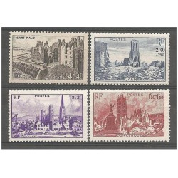 Timbre France Yvert No 744-747 entraide francaise villes bombardees