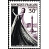 Timbre France Yvert No 941 Haute couture parisienne