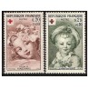 Timbre Yvert No 1366-1367 France paire croix rouge de Fragonard