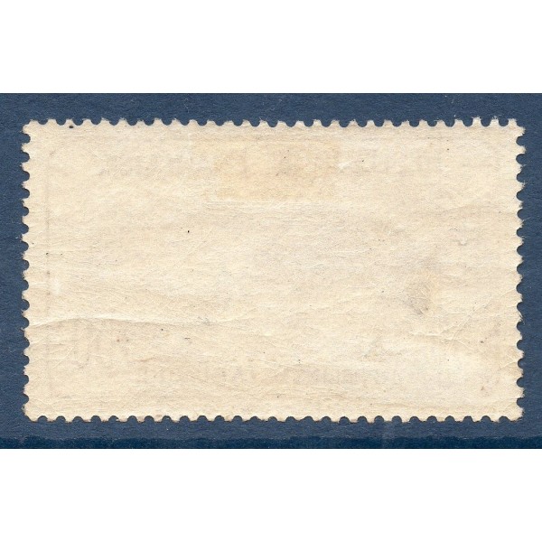 Timbre France Yvert No 153 Orphelin de la Guerre brun clair neuf * avec charnière