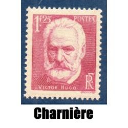 Timbre France Yvert No 304 Victor Hugo neuf * avec trace de charnière