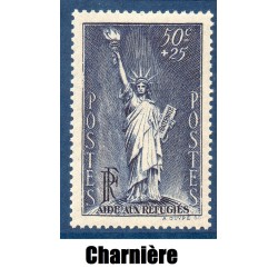 Timbre France Yvert No 352 Réfugiés politiques statue de la liberté neuf * avec trace de charnière