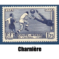 Timbre France Yvert No 396 Coupe du Monde de Football neuf * avec trace de charnière