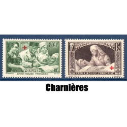 Timbre France Yvert No 459-460 Croix rouge au profit des blessés neuf * avec trace de charnière