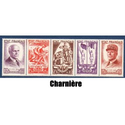 Bande France Yvert No 580A travail famille patrie petain au profit du secours national neuf * avec trace de charnière