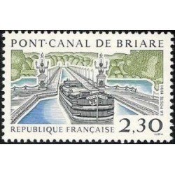 Timbre Yvert No 2658 Pont canal de Briare