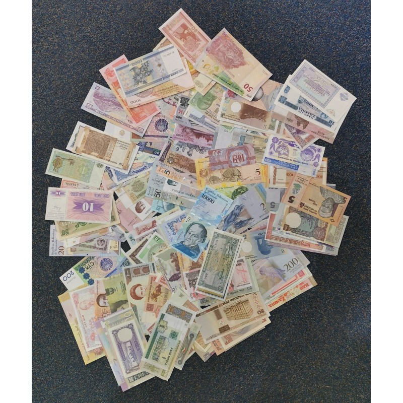 Lot de 200 Billets de banque du monde