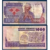 Madagascar P.72a, TB Billet de 1000 Francs - 200 ariary 1988 Rakoto Frah