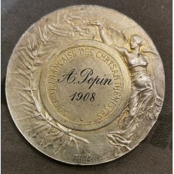 médaille argent Adolphe Rivet, Chrysanthémistes, femme japonaise en kimono