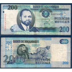 Mozambique Pick N°146a, TB  Billet de banque de 200 meticais 2006