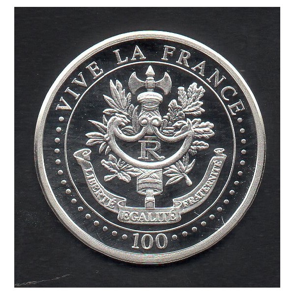 médaille Jeanne d'arc argent 2012