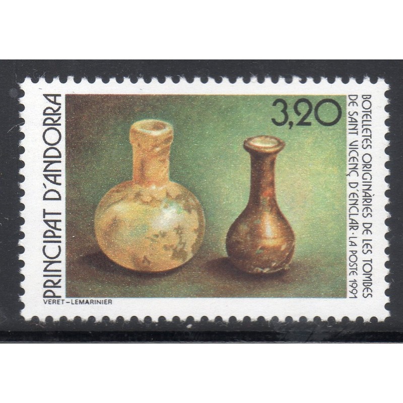 Timbre Andorre Yvert No 404 Flacons des tombeaux Saint Vincenc d'Enclar neuf ** 1991 Timbre Andorre Yvert No 404 Flacons des tombeaux Saint Vincenc d'Enclar neuf ** 1991