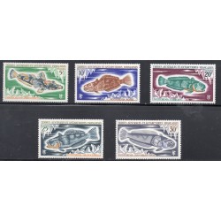 Timbres TAAF Yvert No 34-38 poissons neufs ** 1971