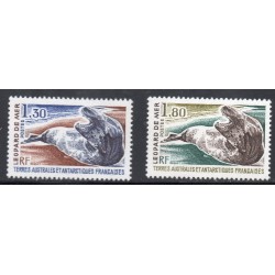 Timbres TAAF Yvert No 89-90 Faune, léopard des mers neufs ** 1980