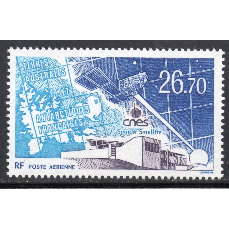 Timbre TAAF Poste aerienne Yvert 131 Station satelitte du CNES neuf ** 1994