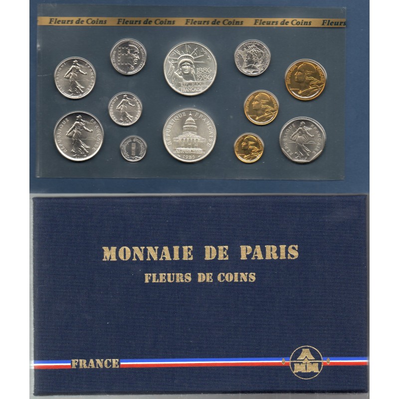 Classeur de monnaies diverses monde dont France, quelques pièces