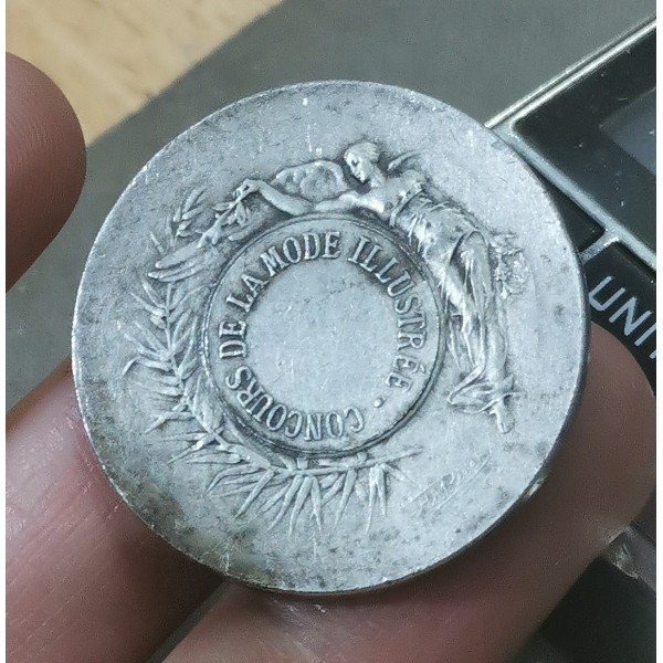 médaille Concours de la mode ilustrée