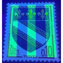 Timbre France Yvert No 1353a Blason Troyes 3 bandes de Phosphore