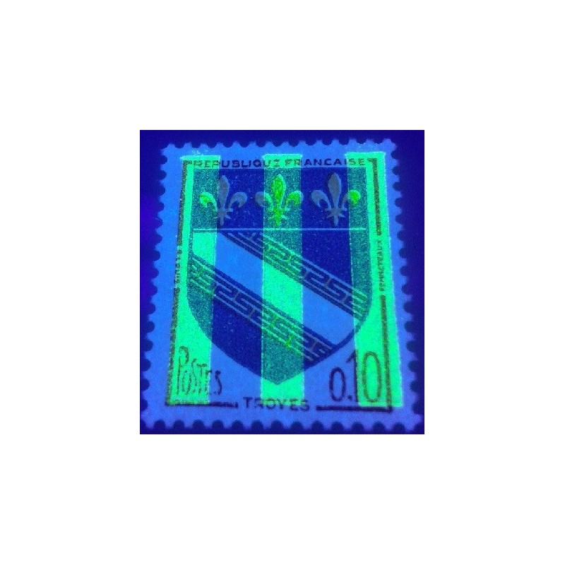 Timbre France Yvert No 1353a Blason Troyes variété  3 bandes de Phosphore