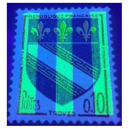 Timbre France Yvert No 1353a Blason Troyes variété  3 bandes de Phosphore