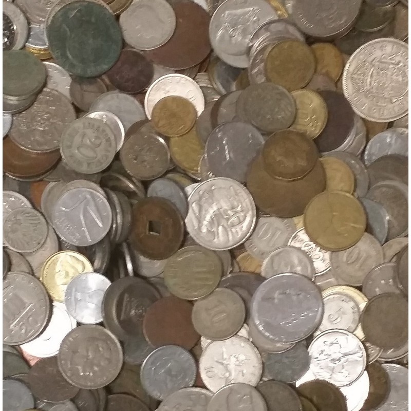 lot de Pièces de Monnaie du monde Au kilo toutes époques toutes origines Issoire philatelie